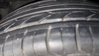 Used 2011 Honda City [2011-2014] 1.5 V MT Petrol Manual tyres LEFT FRONT TYRE TREAD VIEW