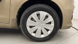 Used 2016 Maruti Suzuki Ertiga [2015-2018] VXI AT Petrol Automatic tyres RIGHT FRONT TYRE RIM VIEW
