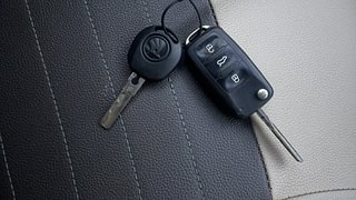 Used 2015 Skoda Rapid [2011-2016] Elegance Plus Diesel MT Diesel Manual extra CAR KEY VIEW