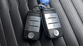 Used 2022 Kia Sonet GTX Plus 1.0 iMT Petrol Manual extra CAR KEY VIEW