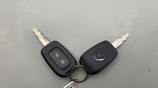 Used 2023 Renault Kwid 1.0 RXT SCE Petrol Manual extra CAR KEY VIEW