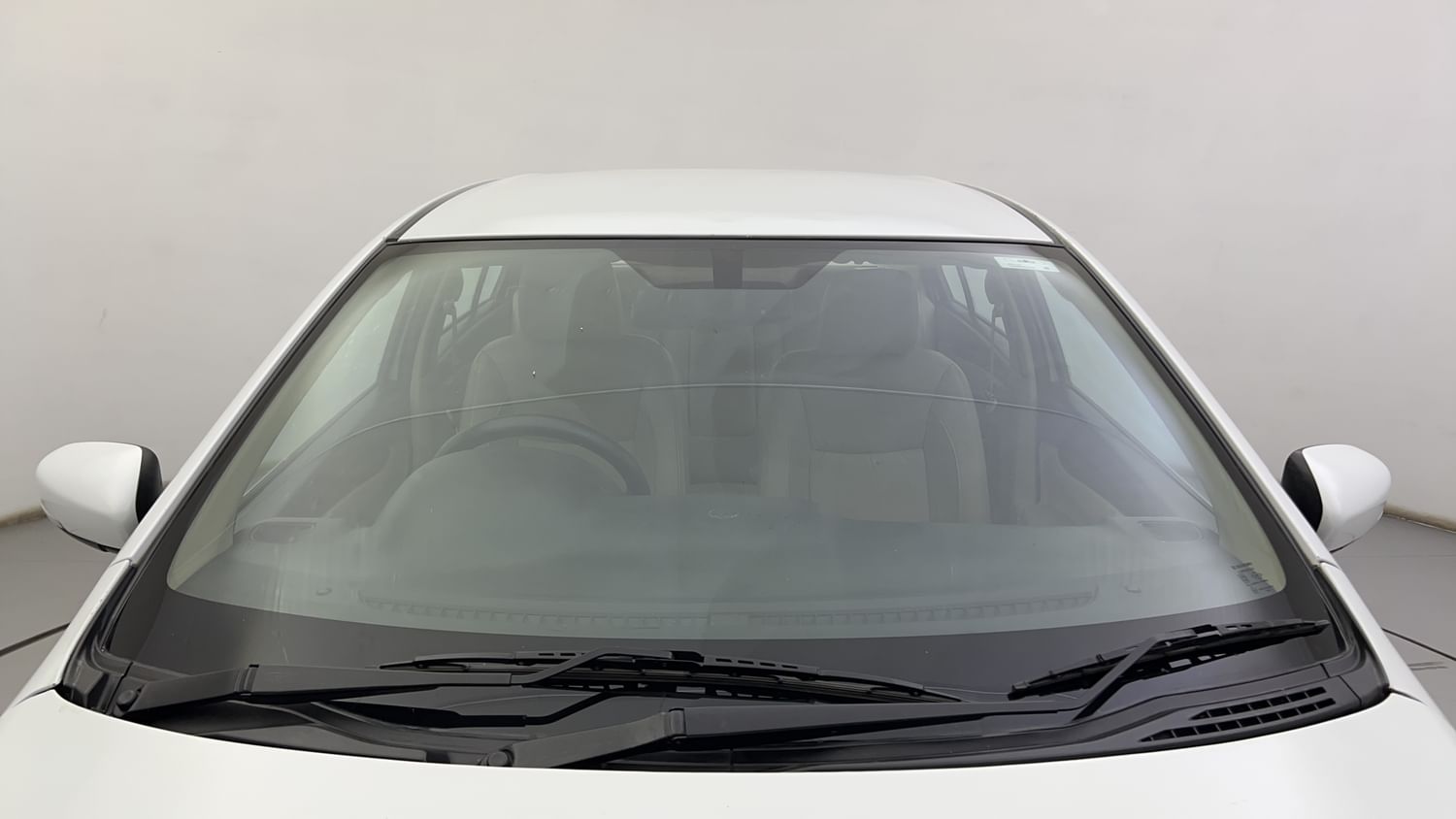 New Maruti Suzuki Ciaz exterior FRONT WINDSHIELD VIEW
