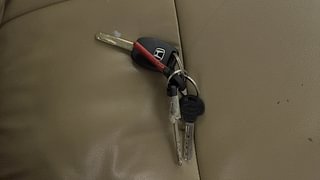 Used 2011 Honda City [2011-2014] 1.5 V MT Petrol Manual extra CAR KEY VIEW