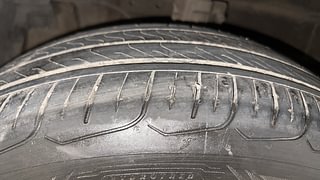 Used 2016 Maruti Suzuki Ertiga [2015-2018] VXI AT Petrol Automatic tyres LEFT FRONT TYRE TREAD VIEW