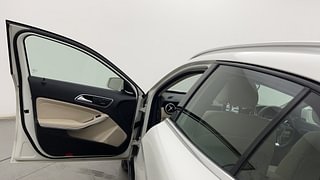 Used 2015 Mercedes-Benz GLA [2014-2017] 200 CDI Sport Diesel Automatic interior LEFT FRONT DOOR OPEN VIEW