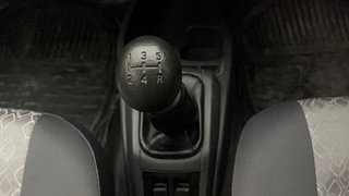 Used 2017 Maruti Suzuki Alto 800 [2016-2019] Lxi Petrol Manual interior GEAR  KNOB VIEW