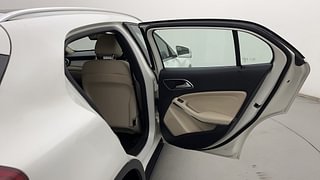 Used 2015 Mercedes-Benz GLA [2014-2017] 200 CDI Sport Diesel Automatic interior RIGHT REAR DOOR OPEN VIEW