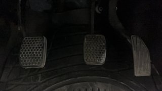 Used 2017 Maruti Suzuki Alto 800 [2016-2019] Lxi Petrol Manual interior PEDALS VIEW