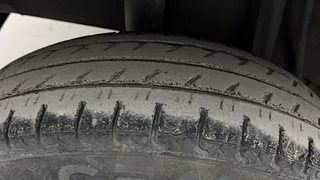Used 2020 Datsun Redi-GO [2015-2019] S 1.0 Petrol Manual tyres RIGHT REAR TYRE TREAD VIEW
