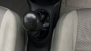 Used 2014 Nissan Micra Active [2012-2020] XV Petrol Manual interior GEAR  KNOB VIEW