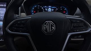 Used 2022 mg-motors Hector 2.0 Sharp Diesel Turbo Diesel Manual top_features Cruise control