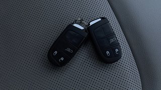 Used 2021 JEEP Compass Limited (O) 2.0 Diesel 4x4 AT Diesel Automatic extra CAR KEY VIEW