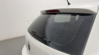 Used 2014 Volkswagen Polo [2010-2014] Highline1.2L (P) Petrol Manual top_features Rear defogger