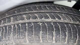Used 2012 Maruti Suzuki Wagon R 1.0 [2010-2019] LXi Petrol Manual tyres LEFT REAR TYRE TREAD VIEW