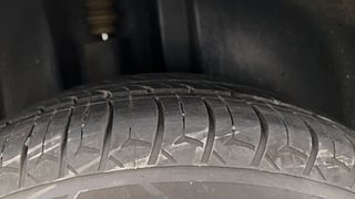 Used 2014 Volkswagen Polo [2010-2014] Highline1.2L (P) Petrol Manual tyres RIGHT REAR TYRE TREAD VIEW
