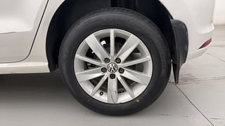 Used 2014 Volkswagen Polo [2010-2014] Highline1.2L (P) Petrol Manual tyres LEFT REAR TYRE RIM VIEW