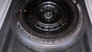 Used 2021 JEEP Compass Limited (O) 2.0 Diesel 4x4 AT Diesel Automatic tyres SPARE TYRE VIEW