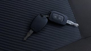 Used 2016 Renault Duster [2015-2020] RXL Petrol Petrol Manual extra CAR KEY VIEW