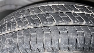 Used 2012 Maruti Suzuki Wagon R 1.0 [2010-2019] LXi Petrol Manual tyres LEFT FRONT TYRE TREAD VIEW