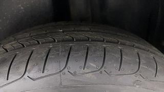 Used 2014 Volkswagen Polo [2010-2014] Highline1.2L (P) Petrol Manual tyres LEFT REAR TYRE TREAD VIEW
