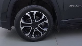 Used 2021 JEEP Compass Limited (O) 2.0 Diesel 4x4 AT Diesel Automatic tyres LEFT FRONT TYRE RIM VIEW