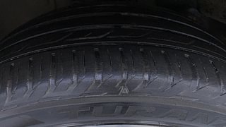 Used 2021 JEEP Compass Limited (O) 2.0 Diesel 4x4 AT Diesel Automatic tyres RIGHT FRONT TYRE TREAD VIEW