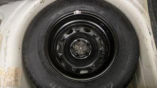 Used 2014 Volkswagen Polo [2010-2014] Highline1.2L (P) Petrol Manual tyres SPARE TYRE VIEW