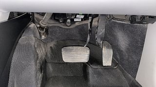 Used 2021 JEEP Compass Limited (O) 2.0 Diesel 4x4 AT Diesel Automatic interior PEDALS VIEW