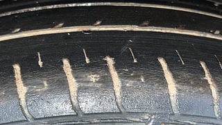Used 2020 Hyundai Grand i10 Nios Asta 1.2 Kappa VTVT Petrol Manual tyres RIGHT FRONT TYRE TREAD VIEW