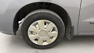 Used 2011 Maruti Suzuki Wagon R 1.0 [2010-2013] LXi CNG Petrol+cng Manual tyres LEFT FRONT TYRE RIM VIEW