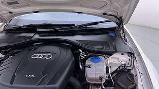 Used 2014 Audi A6 [2011-2015] 2.0 TDI Premium Plus Diesel Automatic engine ENGINE LEFT SIDE HINGE & APRON VIEW