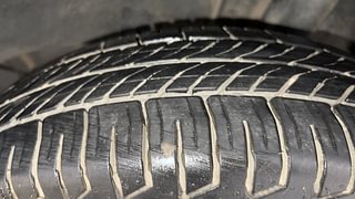 Used 2019 Renault Triber RXZ Petrol Manual tyres LEFT REAR TYRE TREAD VIEW