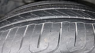 Used 2018 Honda City [2017-2020] VX CVT Petrol Automatic tyres LEFT FRONT TYRE TREAD VIEW