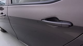 Used 2018 Tata Tiago [2016-2020] Revotron XT Petrol Manual dents MINOR SCRATCH