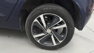Used 2023 Tata Altroz XZ Plus 1.2 Turbo DT Petrol Manual tyres LEFT REAR TYRE RIM VIEW