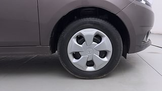 Used 2018 Tata Tiago [2016-2020] Revotron XT Petrol Manual tyres RIGHT FRONT TYRE RIM VIEW