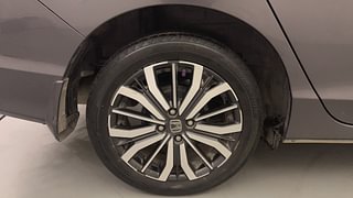 Used 2018 Honda City [2017-2020] VX CVT Petrol Automatic tyres RIGHT REAR TYRE RIM VIEW