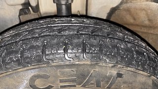 Used 2019 Renault Kwid 1.0 RXT AMT Opt Petrol Automatic tyres LEFT FRONT TYRE TREAD VIEW