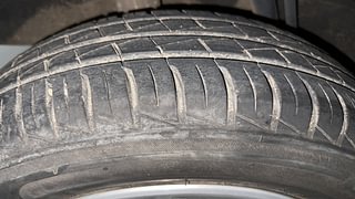 Used 2021 Renault Kwid 1.0 RXT AMT Opt Petrol Automatic tyres RIGHT REAR TYRE TREAD VIEW