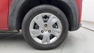 Used 2021 Renault Kwid 1.0 RXT AMT Opt Petrol Automatic tyres RIGHT FRONT TYRE RIM VIEW