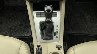 Used 2019 Skoda Octavia [2017-2019] Style 1.8 TSI AT Petrol Automatic interior GEAR  KNOB VIEW