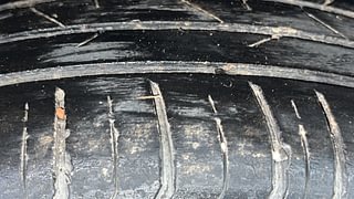 Used 2021 Hyundai Venue [2019-2022] SX 1.0  Turbo Petrol Manual tyres LEFT REAR TYRE TREAD VIEW