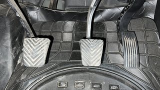 Used 2021 Hyundai Venue [2019-2022] SX 1.0  Turbo Petrol Manual interior PEDALS VIEW