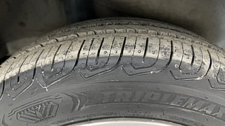 Used 2018 Honda Jazz V CVT Petrol Petrol Automatic tyres RIGHT REAR TYRE TREAD VIEW