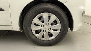 Used 2012 Hyundai i10 [2010-2016] Magna 1.2 Petrol Petrol Manual tyres RIGHT FRONT TYRE RIM VIEW