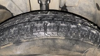 Used 2019 Renault Kwid 1.0 RXT AMT Opt Petrol Automatic tyres RIGHT FRONT TYRE TREAD VIEW