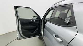 Used 2021 Hyundai Venue [2019-2022] SX 1.0  Turbo Petrol Manual interior LEFT FRONT DOOR OPEN VIEW