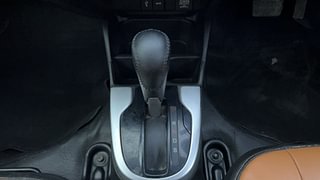 Used 2018 Honda Jazz V CVT Petrol Petrol Automatic interior GEAR  KNOB VIEW
