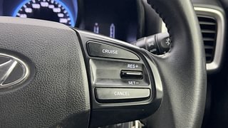 Used 2021 Hyundai Venue [2019-2022] SX 1.0  Turbo Petrol Manual top_features Cruise control