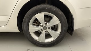 Used 2019 Skoda Octavia [2017-2019] Style 1.8 TSI AT Petrol Automatic tyres LEFT REAR TYRE RIM VIEW